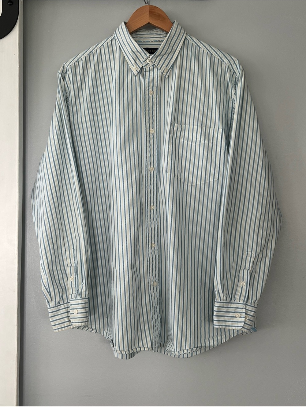 Club Room Men's XL 100% Cotton Shirt Blue White and Yellow Striped Button Down